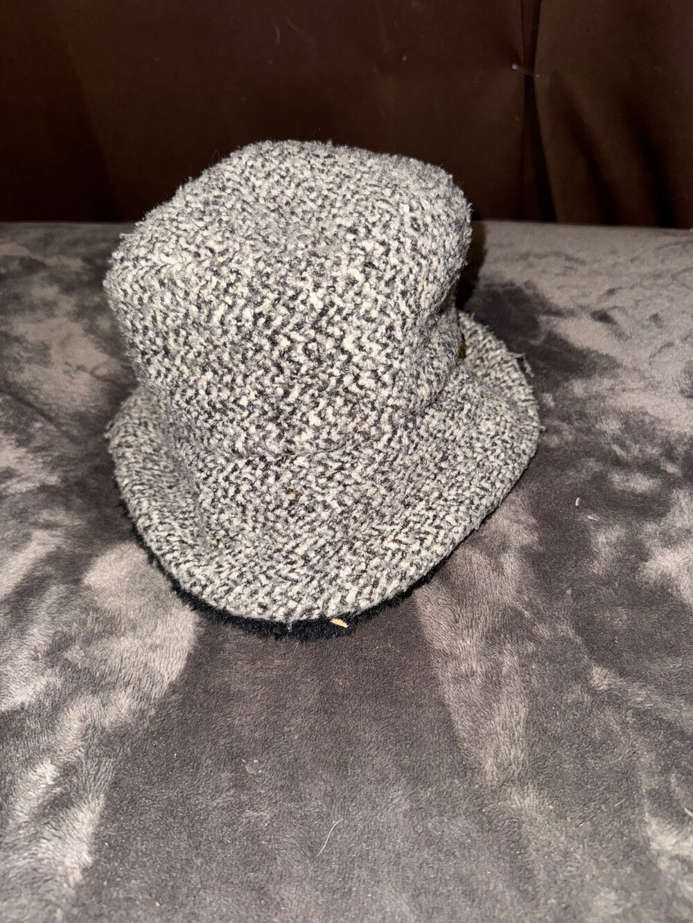 Toppers Inc Gray Black Textured Bucket Hat Fuzzy Lined